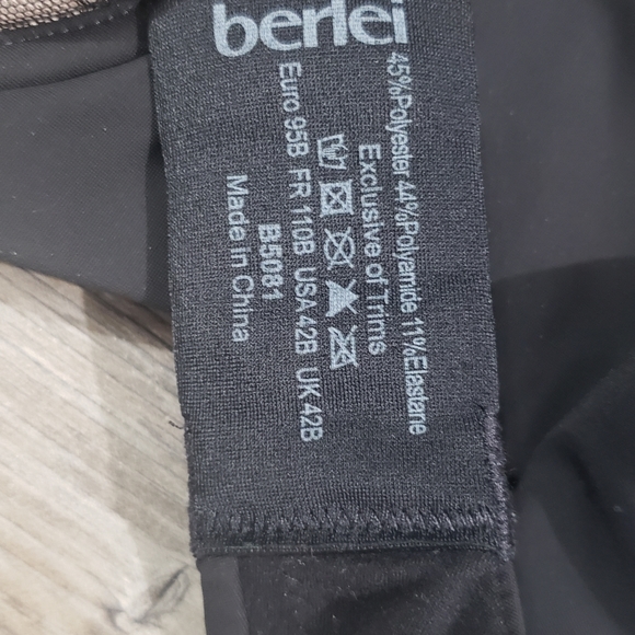 Berlei sexy sheer lace bra 42b - Picture 7 of 7